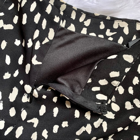 NWT She+Sky Cheetah Print Black Ruffle Hem Shorts size Medium - Picture 4 of 6